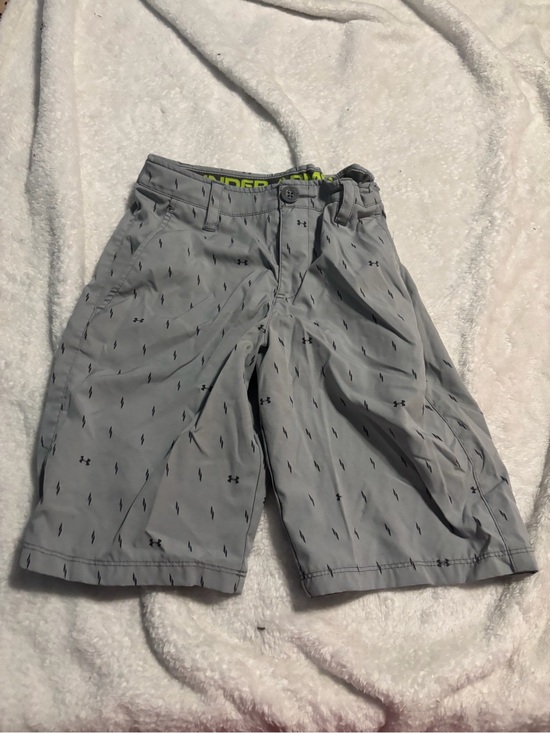 Under Armour Other - Under Armour boys  Gray Performance Shorts
